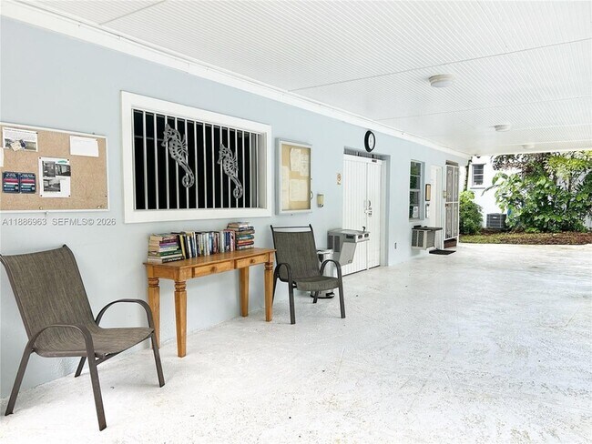 Building Photo - 7865 SW 57th Ave