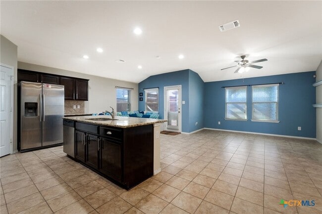 Building Photo - 1502 Shim's Blvd