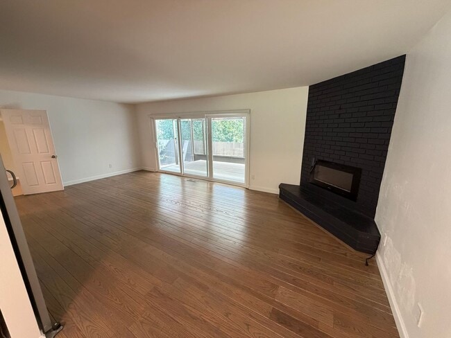 Building Photo - 3 Bed 2 Bath Duplex W/ Garage In Moraga