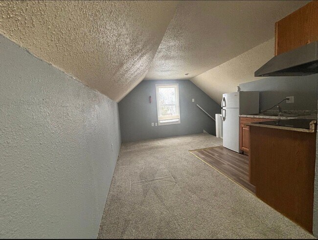 Building Photo - 8827 Park Heights Ave