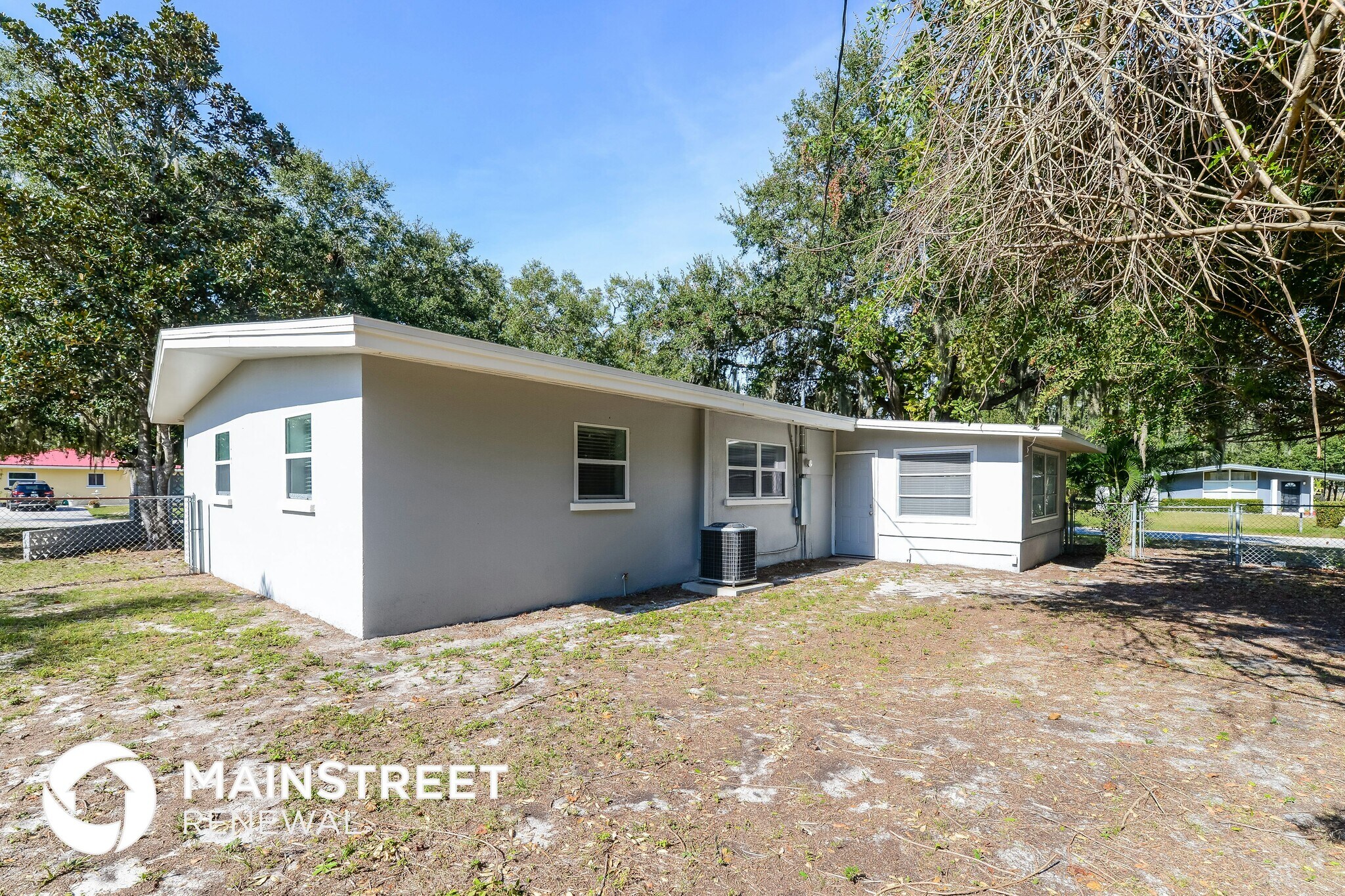 Building Photo - 3668 Schwalbe Dr