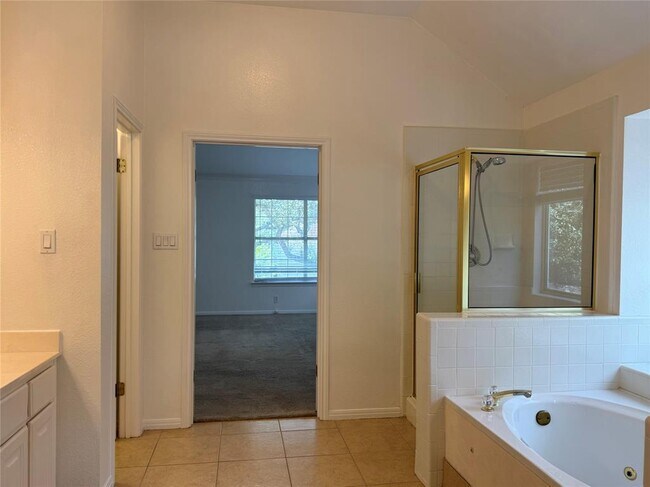 Building Photo - 11112 Marden Ln