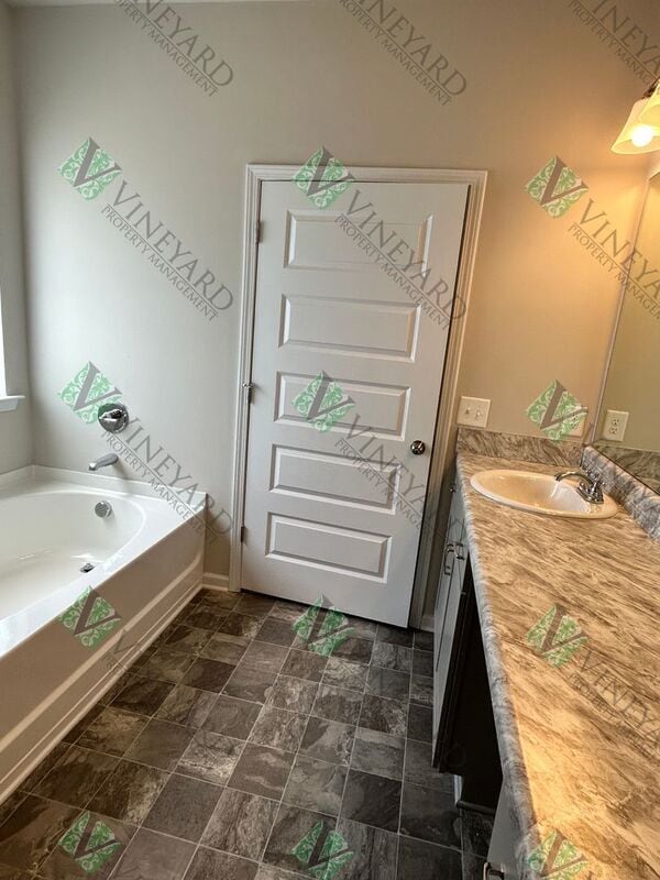 Building Photo - 103 Juliette Ct