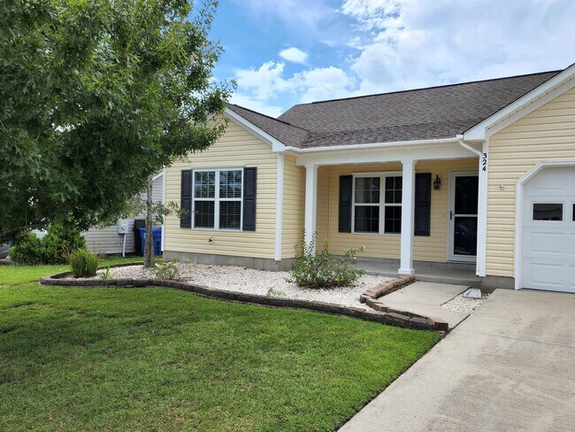 Building Photo - 324 Rose Bud Ln