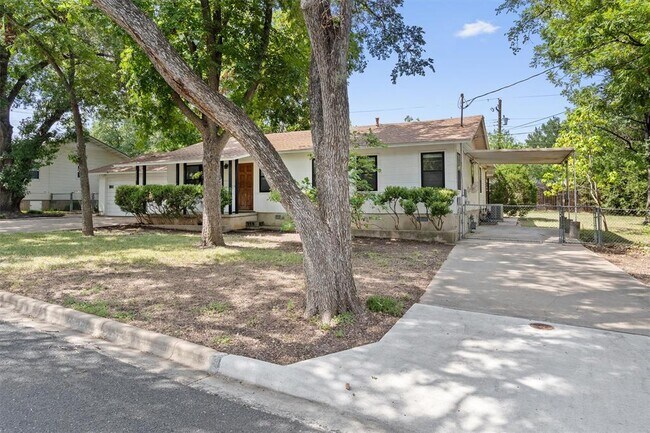 Building Photo - 4402 Terrilance Dr