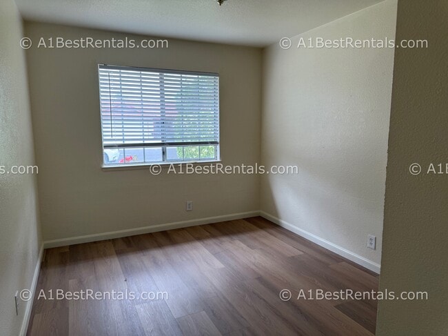 Building Photo - 3400 Clogston Way