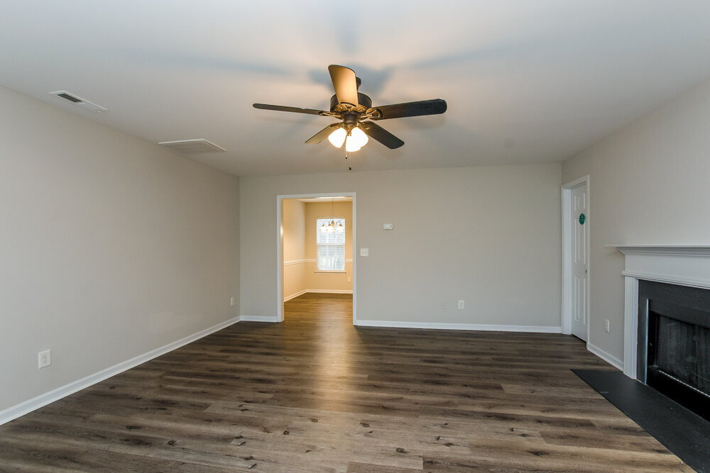 Building Photo - 1558 Kindred Cir NW