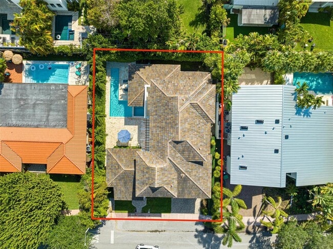 Building Photo - 689 Glenridge Rd