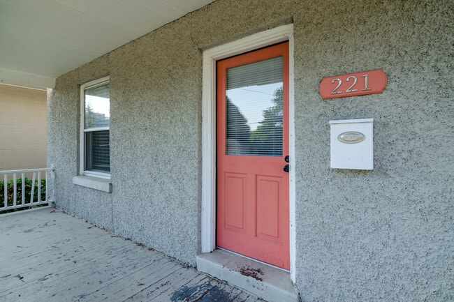 Building Photo - 221 E Mosley St