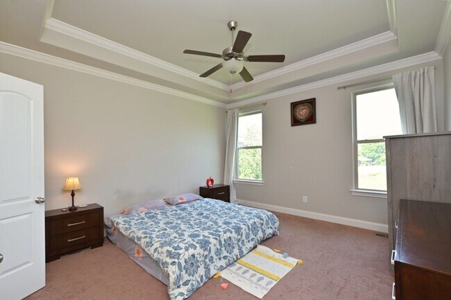 Building Photo - **2019-BUILT EXECUTIVE HOME IN A CUL-DE-SA...