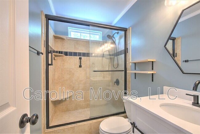 Building Photo - 17 Woolridge Way