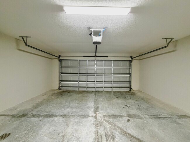 Building Photo - 210 Locust Lane Pass