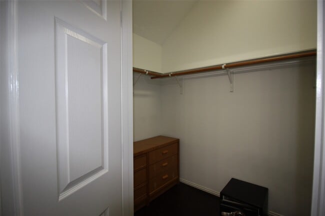 Building Photo - 7038 Cornflower Ln