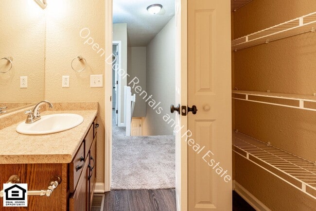 Building Photo - 7701-7729  E State Blvd