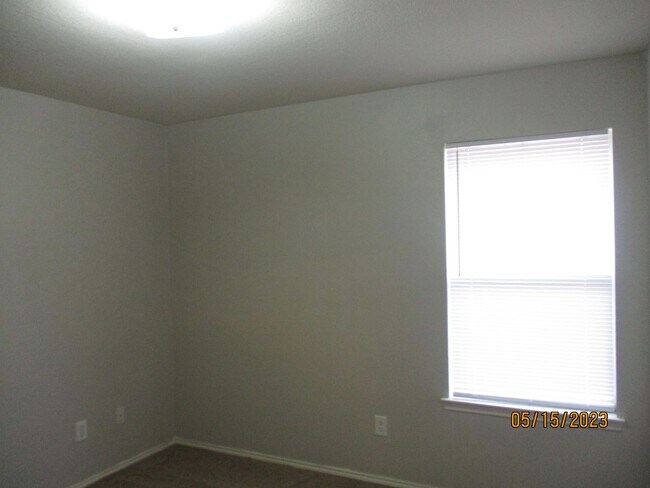 Building Photo - 5413 Chinkapin Ln