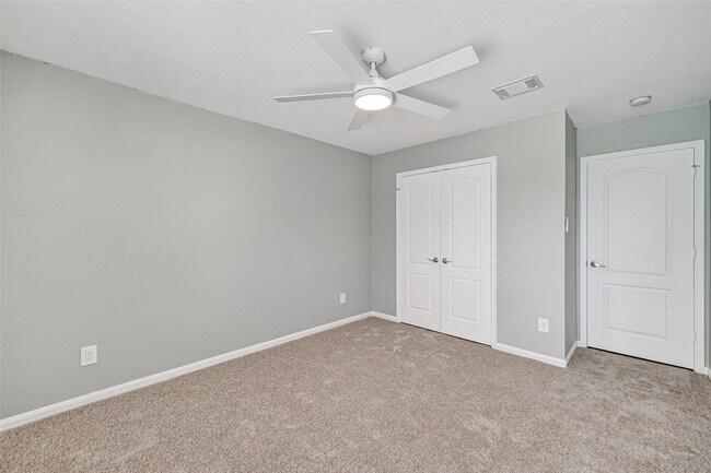 Building Photo - 3934 Brook Garden Ln