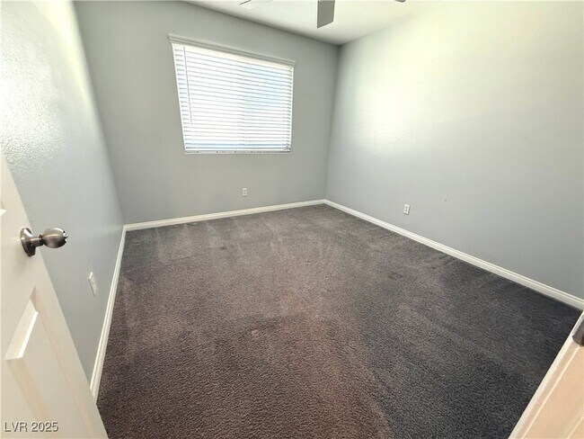 Building Photo - 1140 Lilac Charm Ave