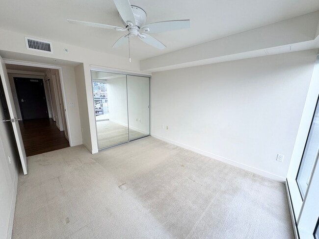 Building Photo - Move in Ready 1-Bedroom at Symphony Honolulu