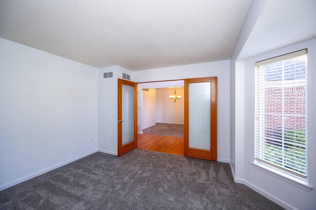 Building Photo - 7798 Greene Farm Dr
