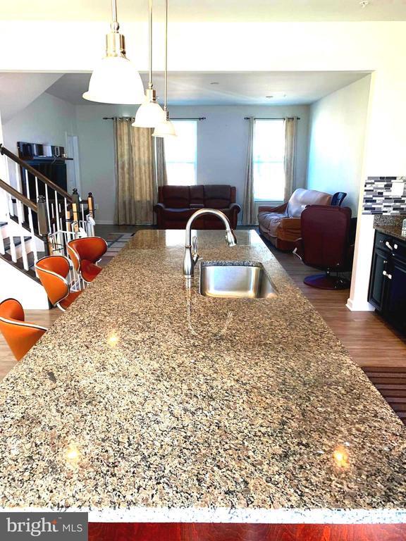 Building Photo - 9606 Julia Ln