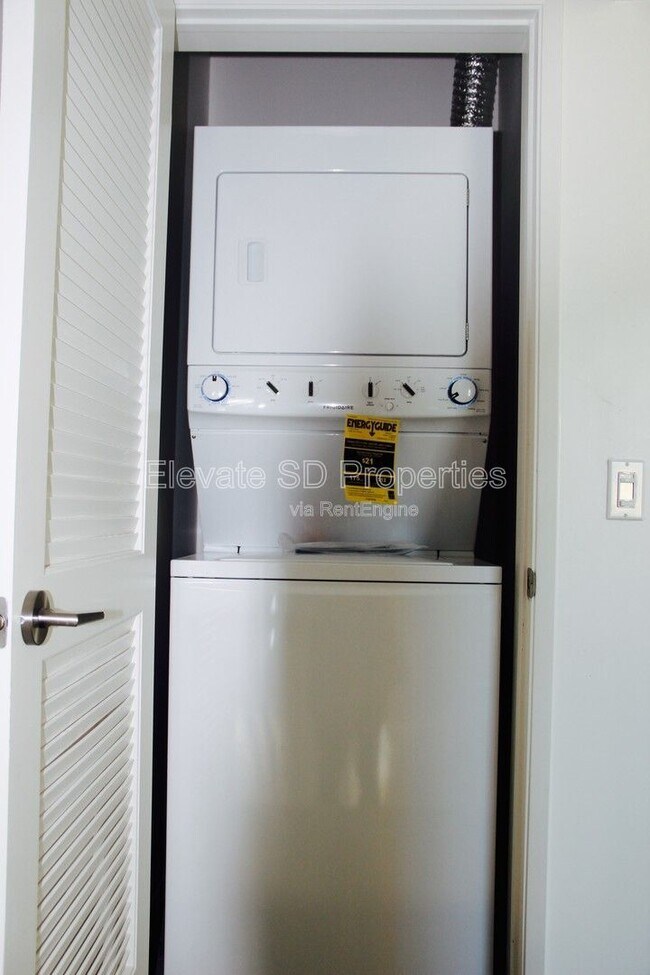 Building Photo - 2868 C St