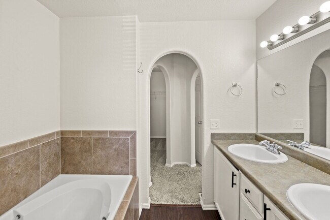 Building Photo - 2217 Inspiration Ln