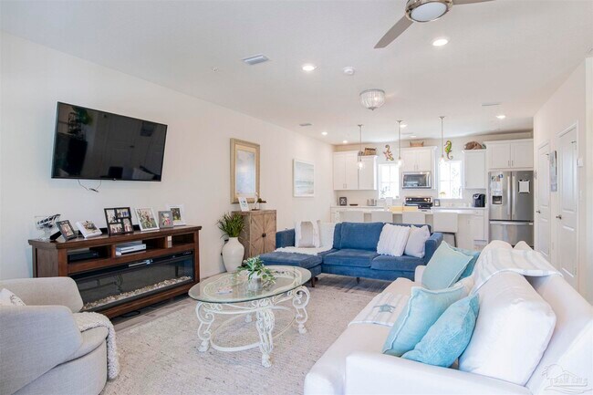 Building Photo - 14558 Salt Meadow Dr