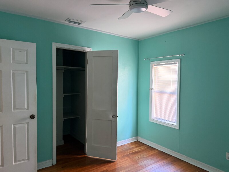 Building Photo - 1304 17th Ave N