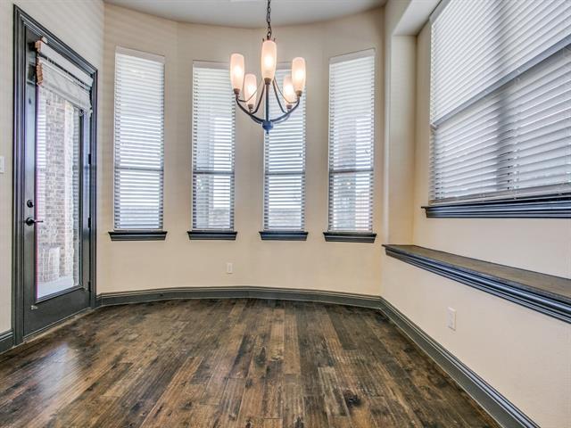 Building Photo - 6201 Savannah Oak Trail
