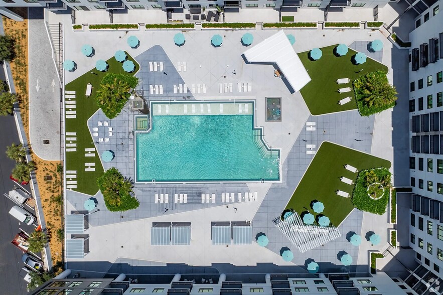 Building Photo - 4341 34th St S