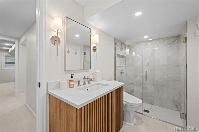 Building Photo - 7030 S Magnolia Cir
