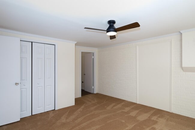 Building Photo - 1190 Blue Creek Rd