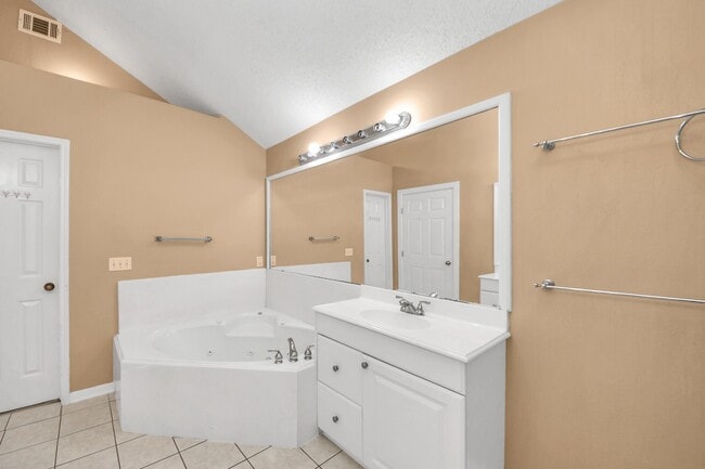 Building Photo - 3007 Cotter Lake Cir