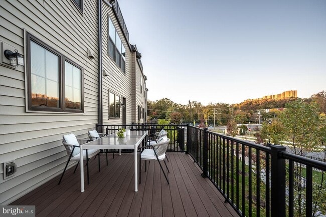 Building Photo - 5509 Valmarana Way