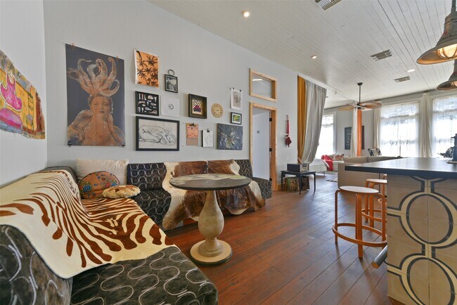 Building Photo - 1614 Avenue K