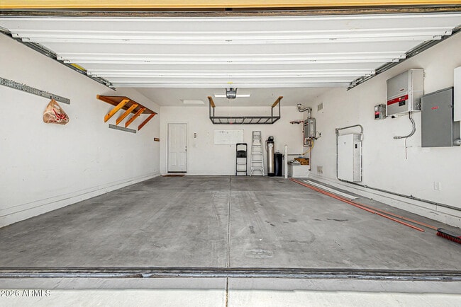 Building Photo - 18436 W Shasta St