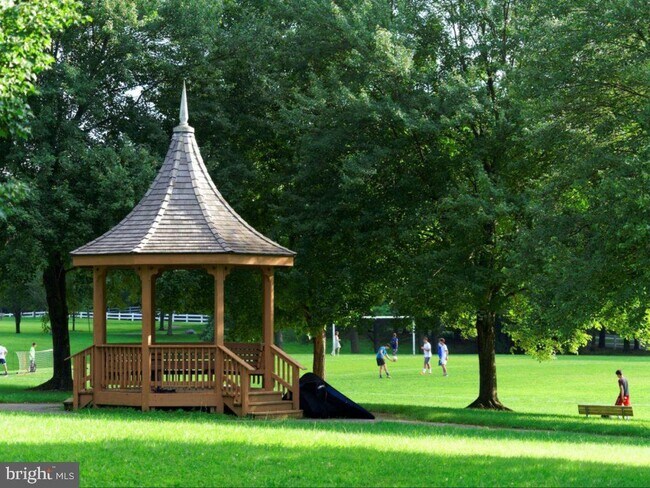 Building Photo - 9723 Beman Woods Way