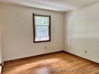 Building Photo - 24 Candlewood Ln