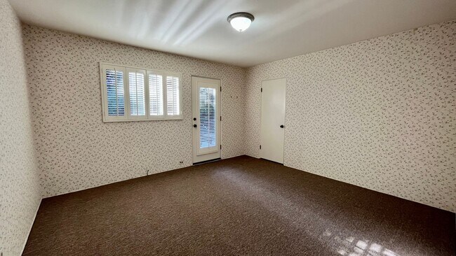 Building Photo - "The Rock" - 6 Bedroom House by Cal Poly