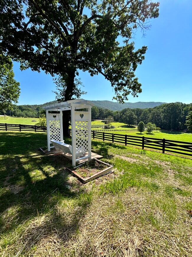 Building Photo - 6990 Shoal Creek Rd