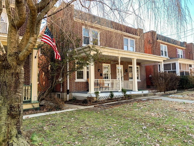 Building Photo - 730 Hamilton St