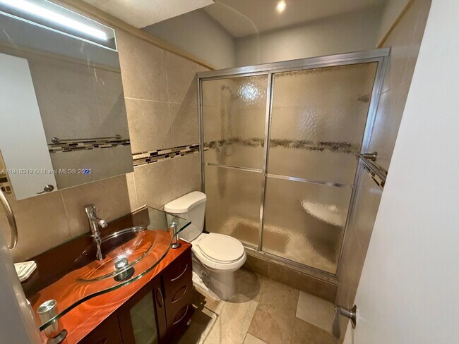 Building Photo - 630 Layne Blvd