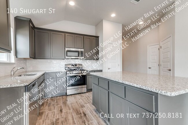 Building Photo - 140 Shugart St