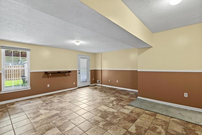 Building Photo - 5411 Castlestone Dr