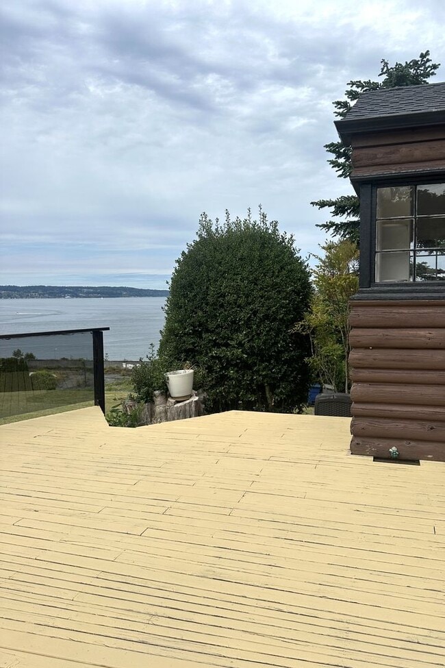 Building Photo - Amazing custom log home with breathtaking ...