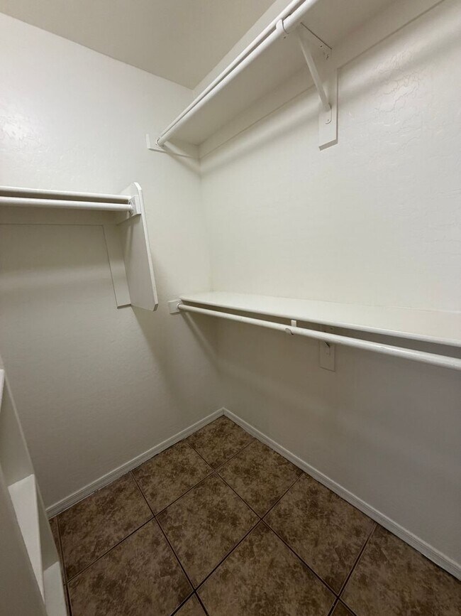 Building Photo - 4 Bedroom on Large Lot in Queen Creek