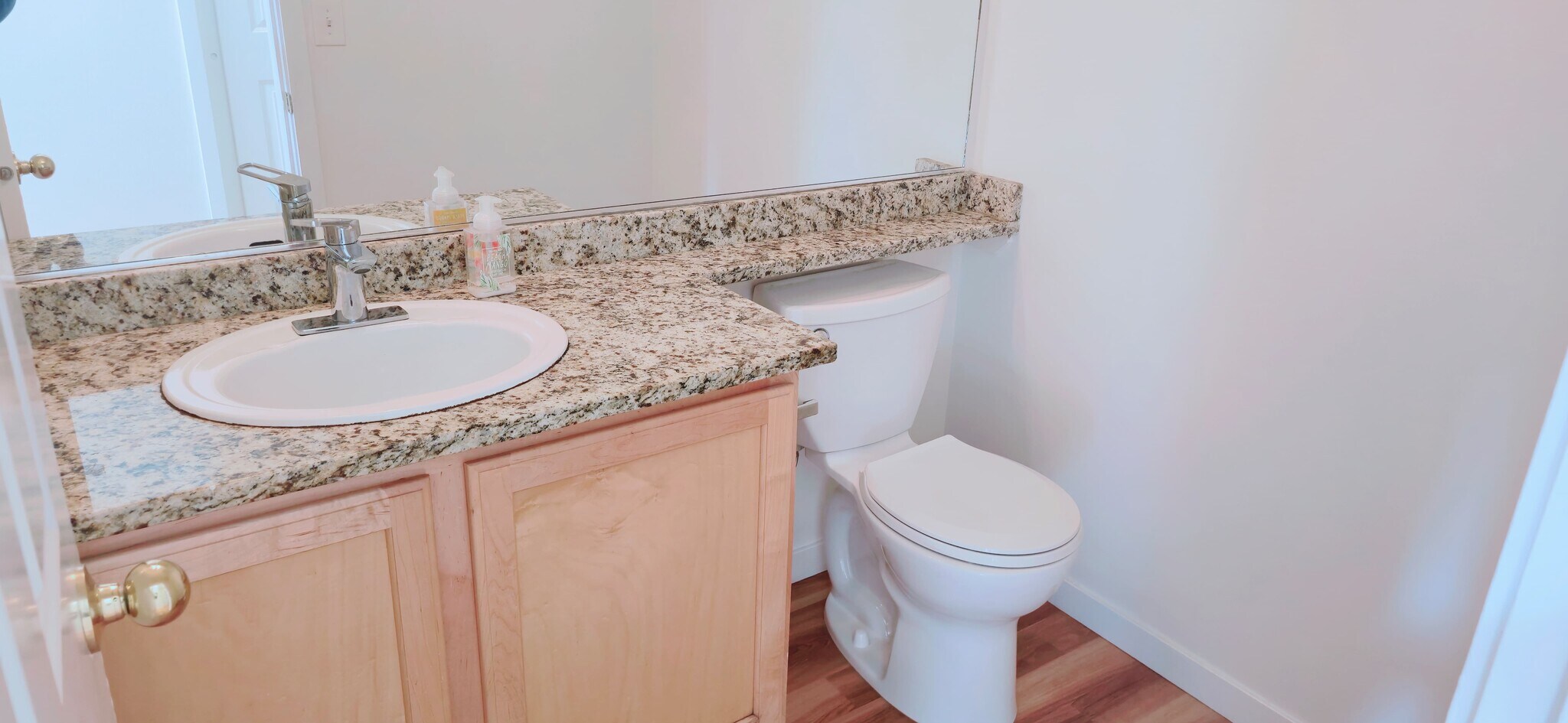 Building Photo - 10824 NE 144th Ct