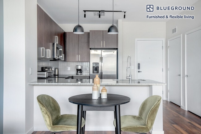 Building Photo - 3000 Pearl Pkwy