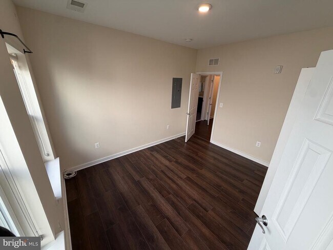 Building Photo - 3303 Demirel Way