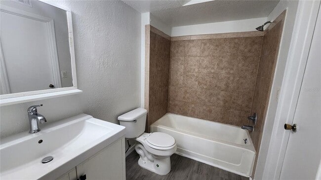 Building Photo - 4630 Commander Dr